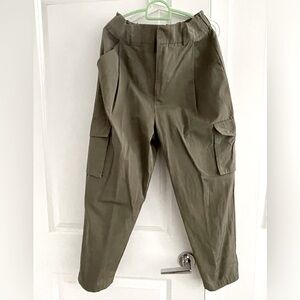 Light-green cargo pants